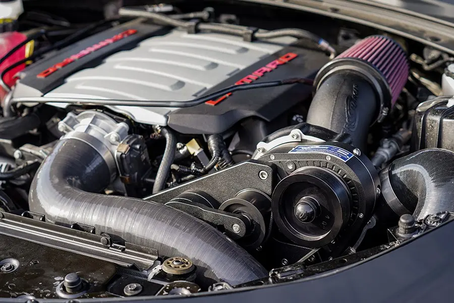 2021-2016-CAMARO-SS-LT1-Underhood-2.webp