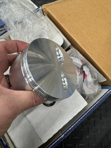 JE Pistons 23º Ultra-Light Gas Ported Chevrolet 350 Small Block Piston Kit 194337